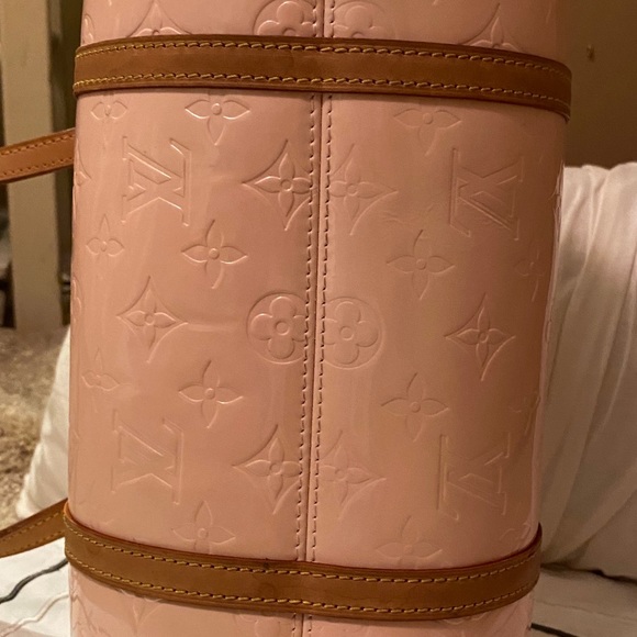 V Marshmallow Monogram Vermis Bedford Bag - Picture 5 of 11